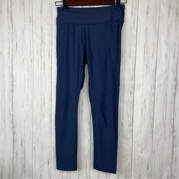 Outdoor Voices Leggings Size Medium - Picture 1 of 4